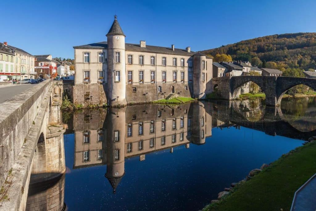 Gite Belfortes Plein Coeur De Brassac Brassac  Eksteriør billede